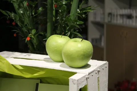  Getting To Know Green apple +The exceptional price of buying Green apple 